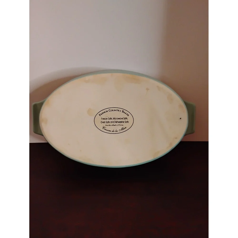 French Country Baker Cuisine de la Mere Mint Green Oval Ceramic Casserole Dish